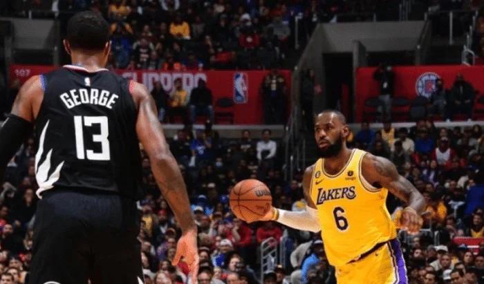 篮网击败人,稳坐东部第二位置(篮网时隔18年首次升至东部第一) 篮网击败人,稳坐东部第二位置(篮网时隔18年首次升至东部第一)