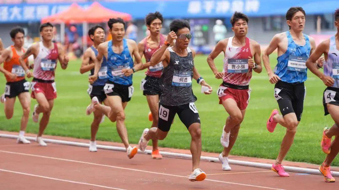 od体育vip注册-奋勇争先：男子田径比赛诚意对决的简单介绍