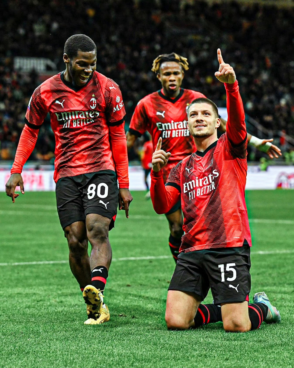 AC米兰主场迎战强敌,力争保持领先优势 AC米兰主场迎战强敌,力争保持领先优势