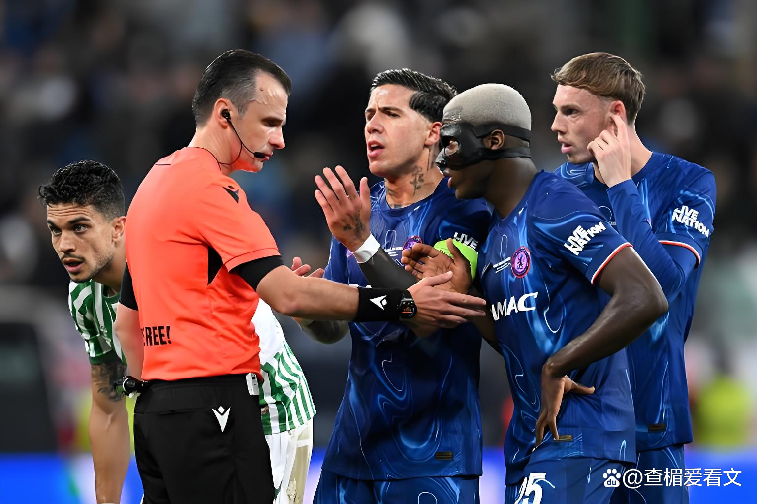 威廉之金:切尔西风光夺冠,英超恢复荣光的简单介绍 威廉之金:切尔西风光夺冠,英超恢复荣光的简单介绍