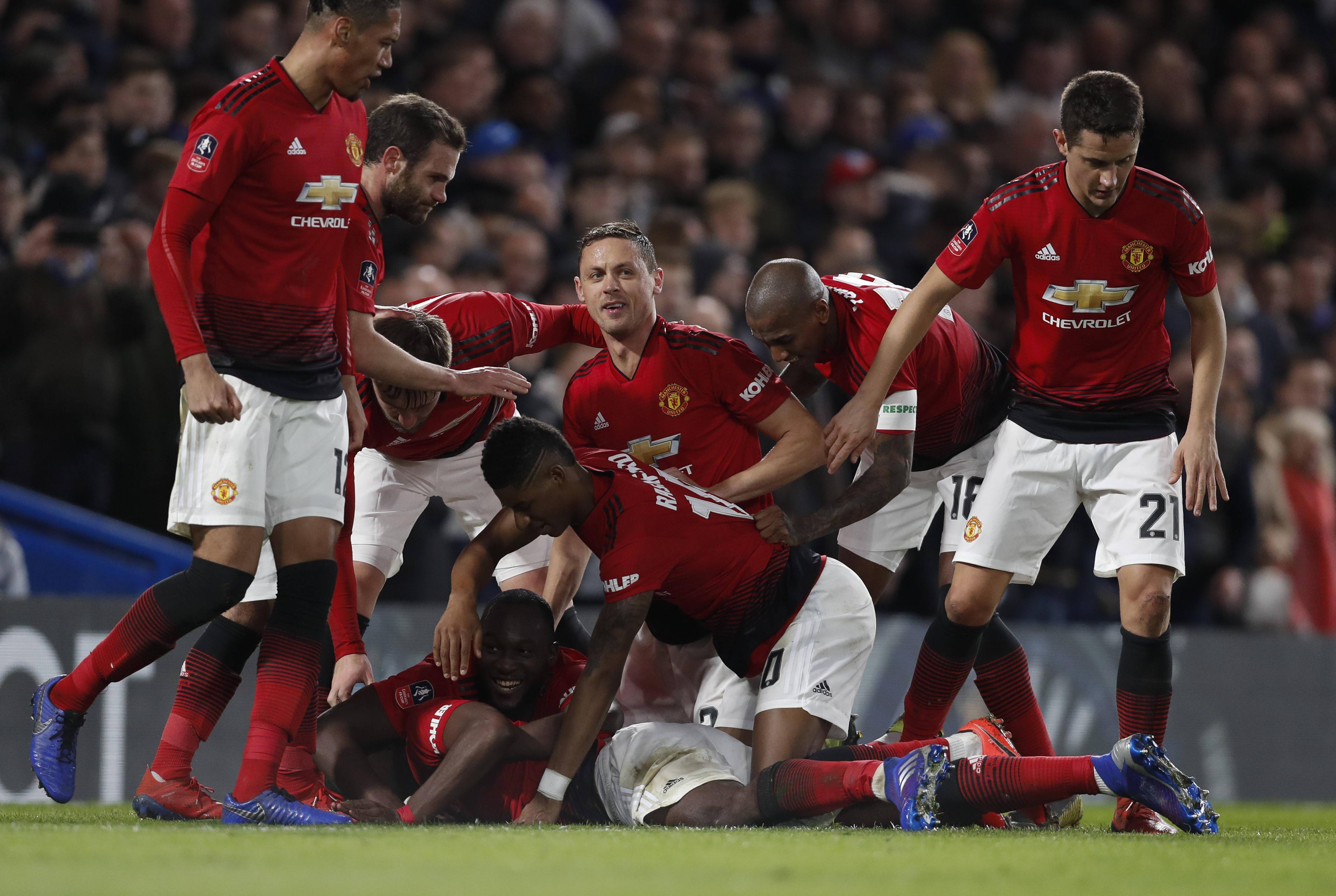 曼联再次失分,客场被阿斯顿维拉逼平的简单介绍 曼联再次失分,客场被阿斯顿维拉逼平的简单介绍