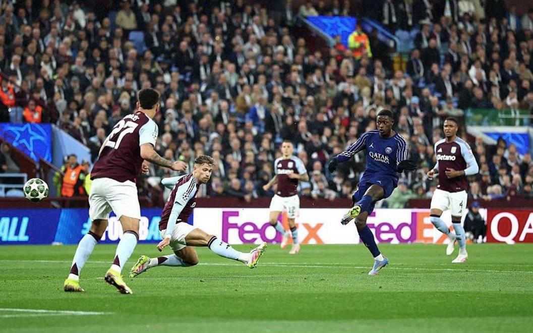 巴萨遗憾失利,曼城晋级决赛 巴萨遗憾失利,曼城晋级决赛