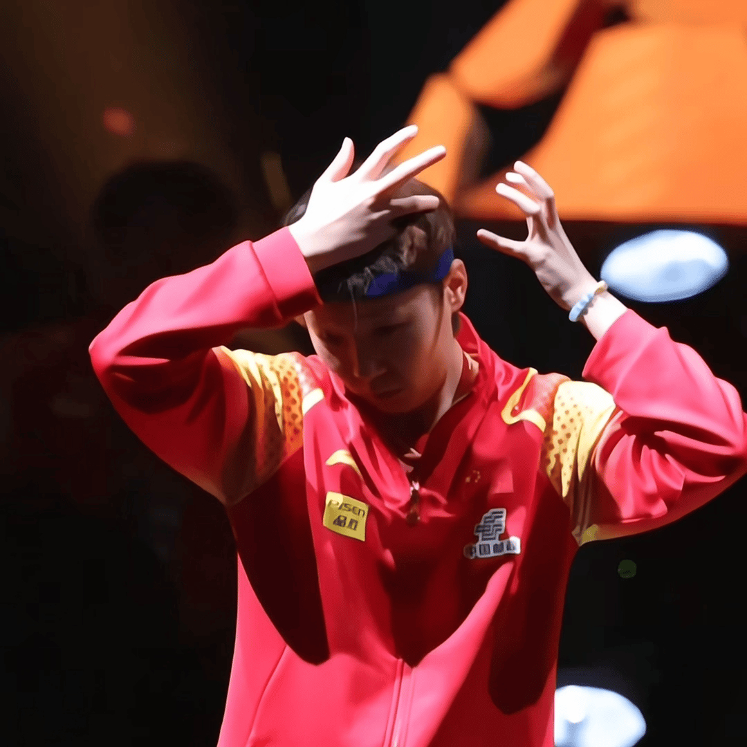 关于精彩瞬间:球员表现飒爽,赢得掌声喝彩的信息 关于精彩瞬间:球员表现飒爽,赢得掌声喝彩的信息