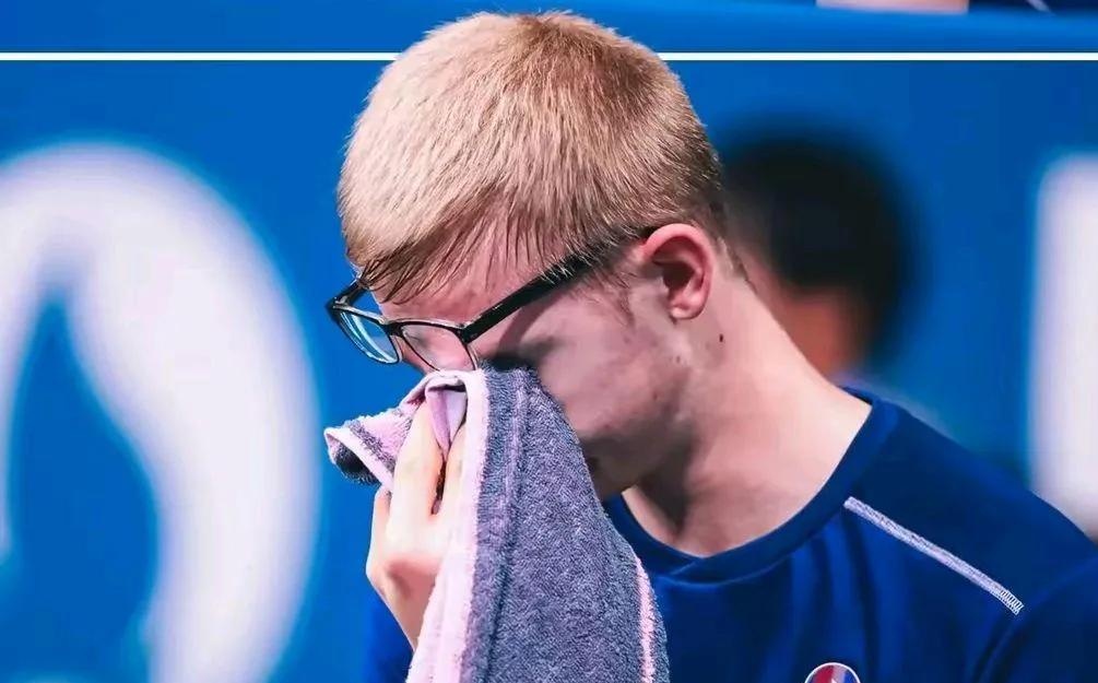 西班牙逆袭波黑,小组第一晋级淘汰赛的简单介绍 西班牙逆袭波黑,小组第一晋级淘汰赛的简单介绍