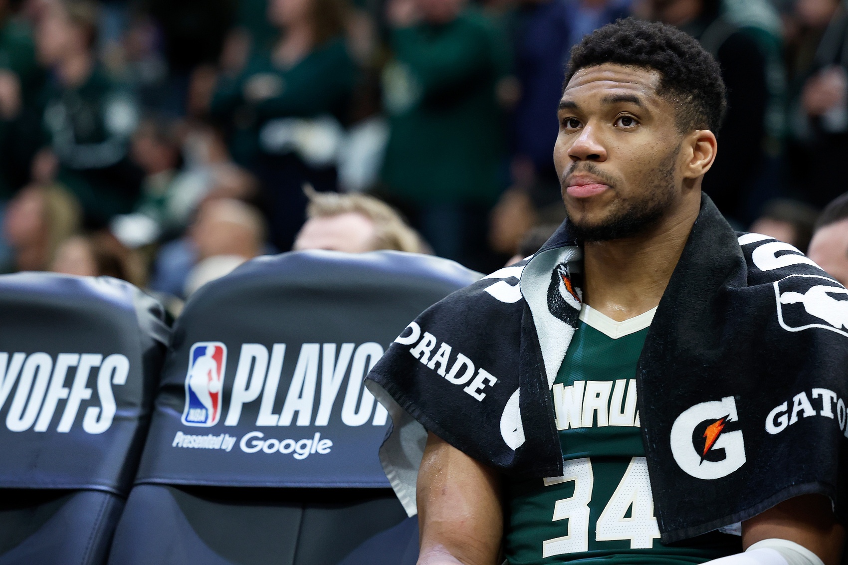 关于雄鹿球队士气高涨,期待再次打破记录的信息 关于雄鹿球队士气高涨,期待再次打破记录的信息